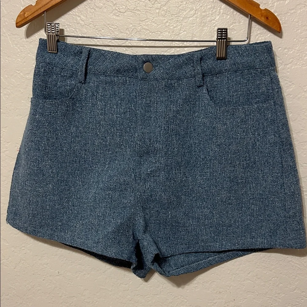 Le Lis stylish comfortable